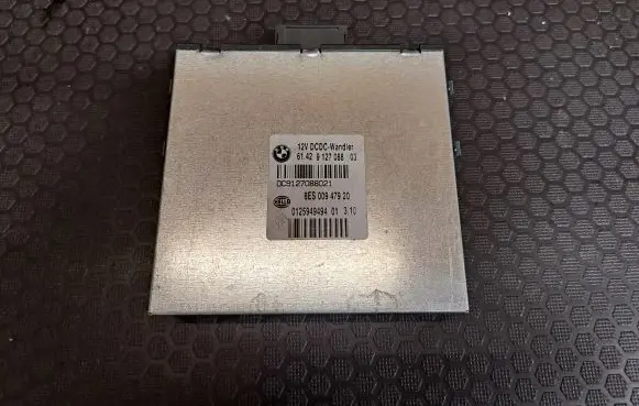 BMW X1 E84 Voltage converter inverter 61429127088 8ES00947920 9127088