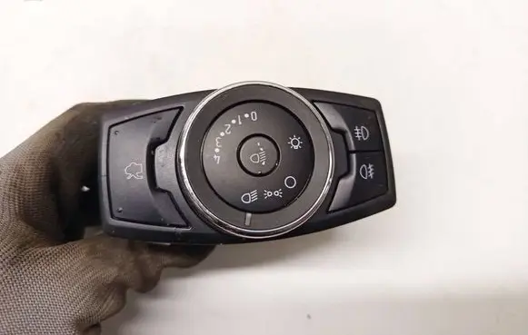 Ford Ka Light switch E4B513A024BC