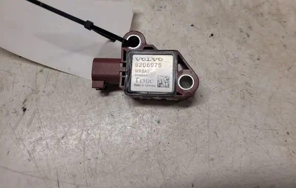 Volvo V50 Airbag deployment crash/impact sensor 9206975