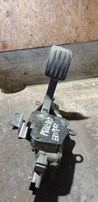 Peugeot Expert Accelerator throttle pedal 1401280880
