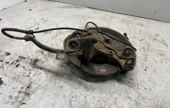 Audi A4 S4 B7 8E 8H Rear wheel hub 