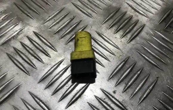 Renault Megane I Brake pedal sensor switch 7700849824