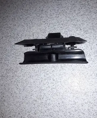BMW 5 E39 Glove box handle 51168163017 8163017