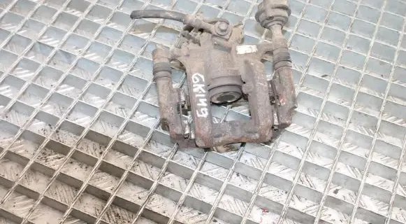 Opel Zafira C Rear brake caliper