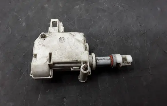 Fuel tank cap lock motor
