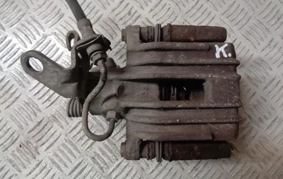 Volkswagen Golf Plus Rear brake caliper