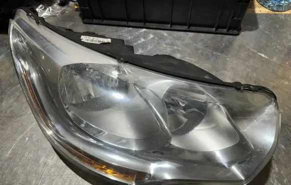 Citroen C4 II Headlight/headlamp 9687304580