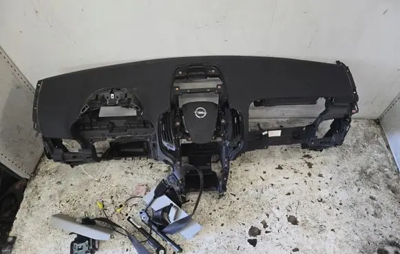 Opel Zafira C Dashboard 