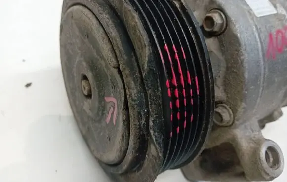 Volkswagen Golf V Air conditioning (A/C) compressor (pump) 1K0820859T GE4471501935 20110809301