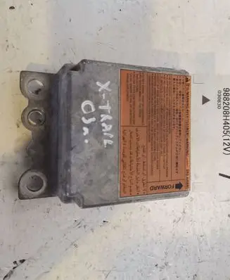 Nissan X-Trail T30 Airbag control unit/module 988208H405