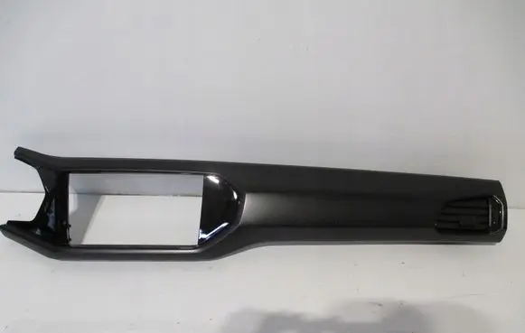 Volkswagen Transporter - Caravelle T1 Radio/GPS head unit trim 2GM858418H