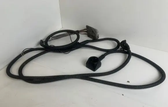 Saab 9-5 Electric engine pre-heating system (optional) 894400 400126652 TYPE82816A250V