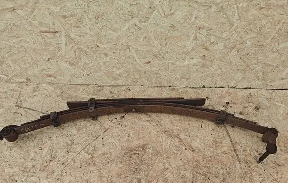 Toyota Hilux (AN10, AN20, AN30) Rear leaf spring 