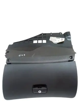 Volkswagen PASSAT B5.5 Glove box 3B1857101