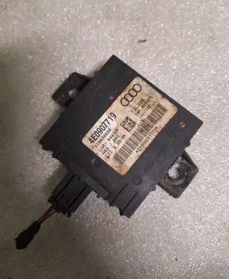 Audi A8 S8 D3 4E Alarm control unit/module 4E0907719 198002B9759
