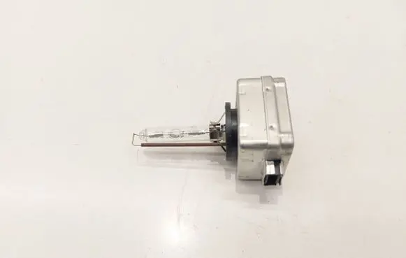 Volkswagen PASSAT B6 Xenon bulb E106JDOT