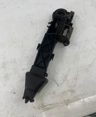 Renault Master III Front door exterior handle/bracket 806068194R