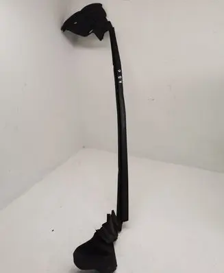 Mercedes-Benz CLS C218 X218 Rubber seal front door window/glass A2187350765