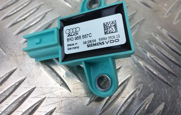 Audi A5 8T 8F Airbag deployment crash/impact sensor 8K0955557C