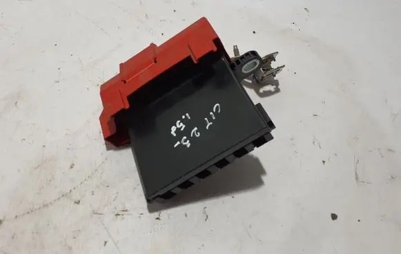 Mercedes-Benz Citan II W420 Battery relay fuse 241148785R