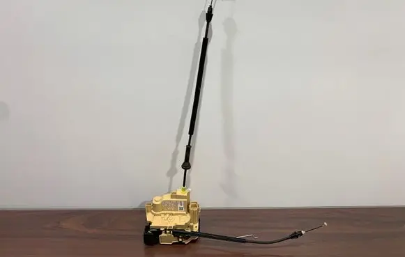 Alfa Romeo Stelvio Front door lock 50535378 Y17K25SADLS