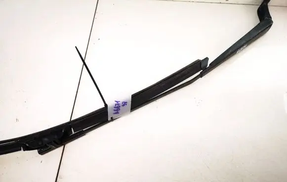 Peugeot 407 Front wiper blade arm
