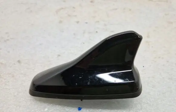 Volkswagen Golf VIII Radio antenna 5WA035507E