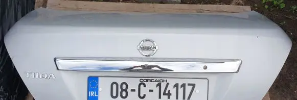 Nissan Tiida C11 Truck tailgate 