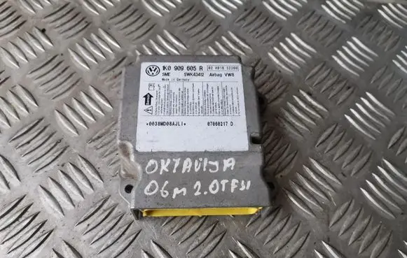 Skoda Octavia Mk2 (1Z) Airbag control unit/module 1K0909605R 5WK43412
