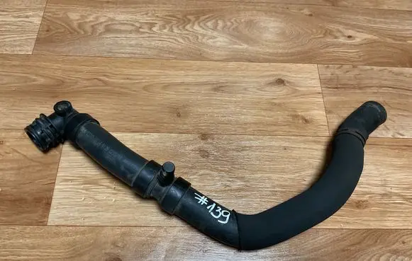 Peugeot Expert Engine coolant pipe/hose X632422 CZ15749 X634408
