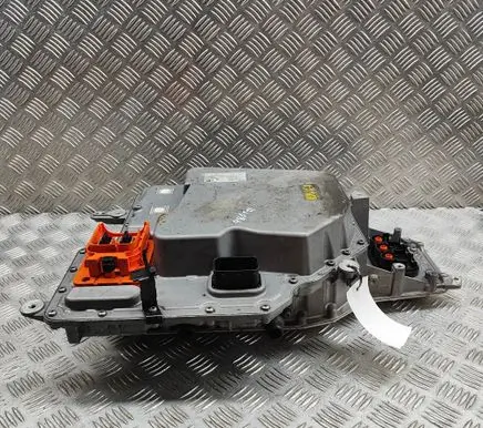 BMW X5 F15 Voltage converter inverter 8688849