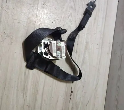 Jeep Grand Cherokee Rear seatbelt 5ME40DX9AA 209302