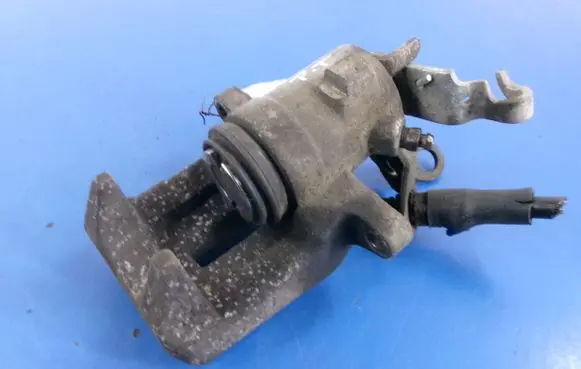 Skoda Octavia Mk2 (1Z) Rear brake caliper