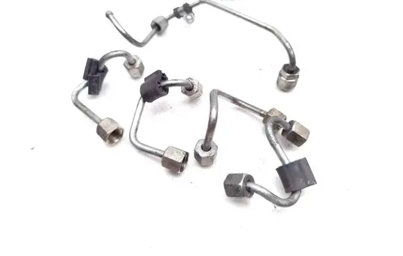 Fuel injector supply line/pipe