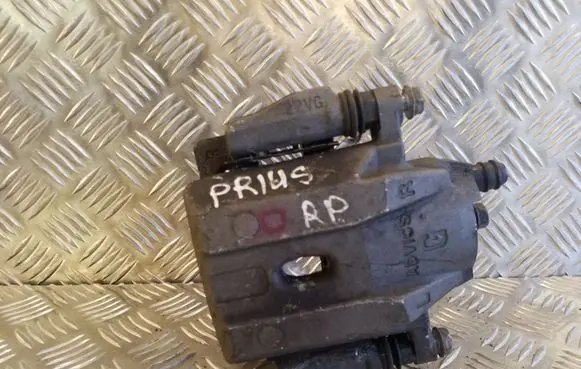 Toyota Prius (XW20) Front brake caliper