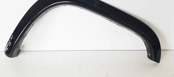 Dodge Durango I Front arch trim 