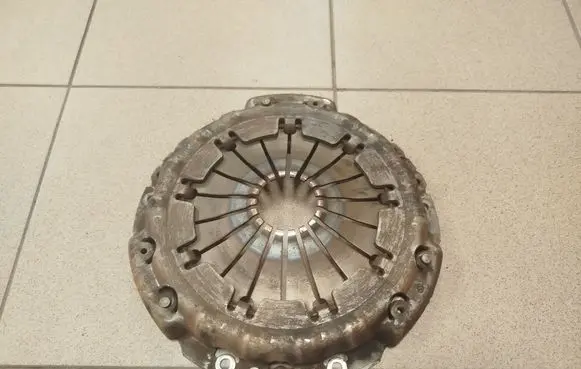 Opel Vivaro Pressure plate 124056510