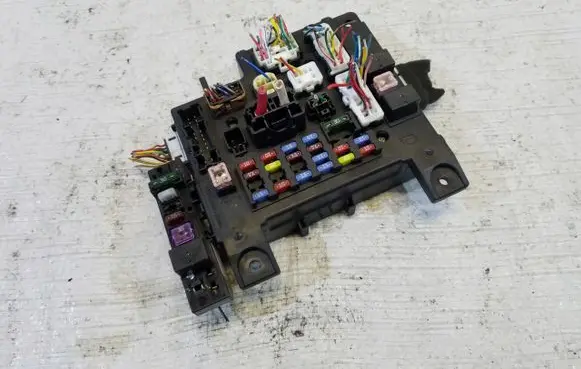 Mitsubishi Lancer VIII Fuse box set 8637A825