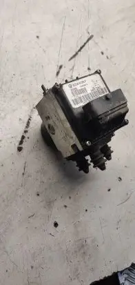 Volkswagen PASSAT B6 ABS Pump 3c0614095P