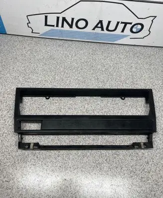 BMW 5 E39 Radio/GPS head unit trim 8159690