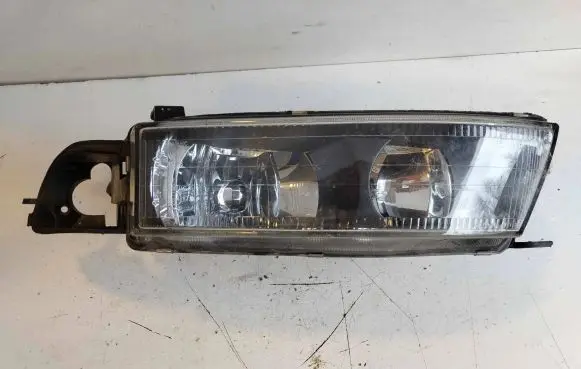 Mitsubishi Galant Headlight/headlamp 04hrhc