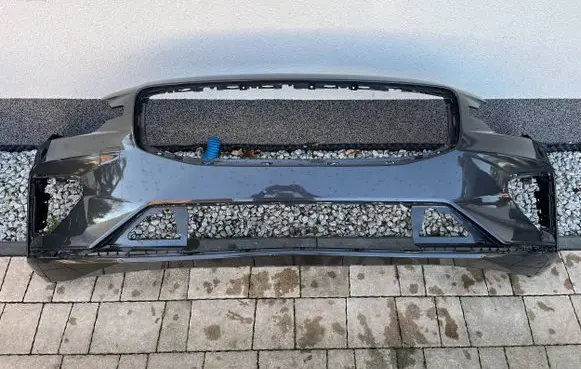Volvo V60 Front bumper 31690530