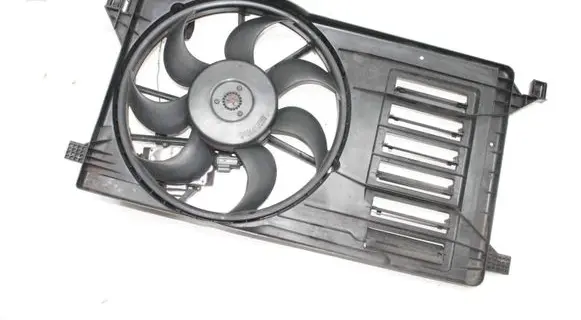 Mazda 3 II Radiator cooling fan shroud 1137328505