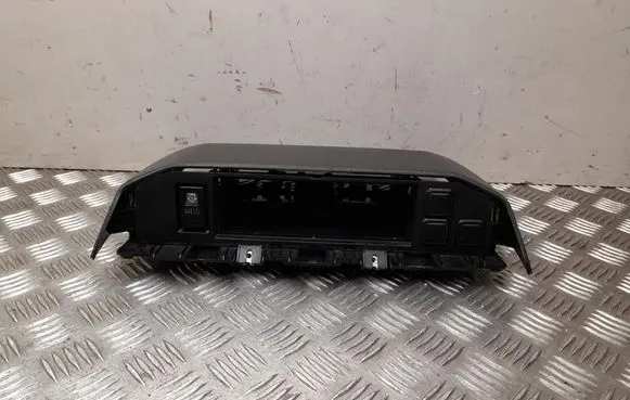Dashboard trim