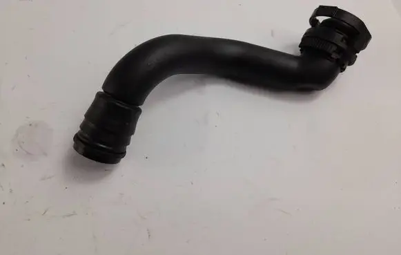 Volkswagen Golf VIII Engine coolant pipe/hose 5Q0129637C