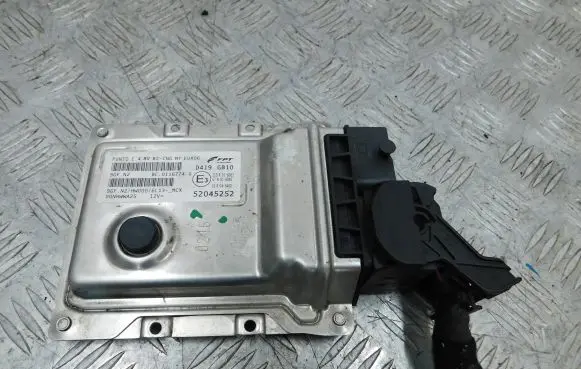 Fiat Punto Evo Engine control unit/module ECU 52045252 BC0116774G D419GB10