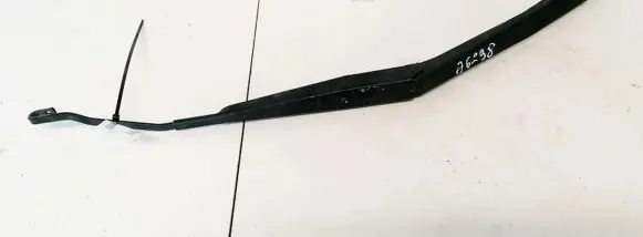 Toyota Avensis Verso Front wiper blade arm