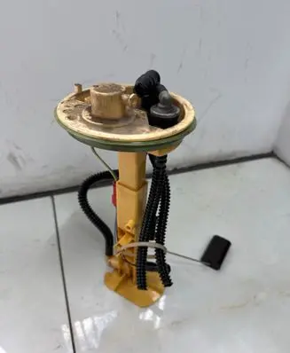 BMW X5 E70 Fuel level sensor 