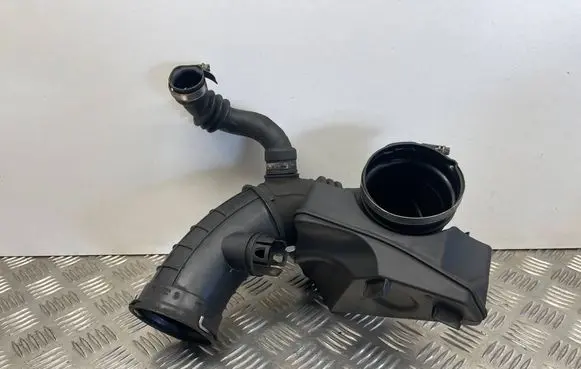 BMW X3 F25 Turbo air intake inlet pipe/hose 8519134