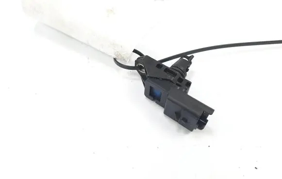 Peugeot 308 Other engine bay part 9675541980
